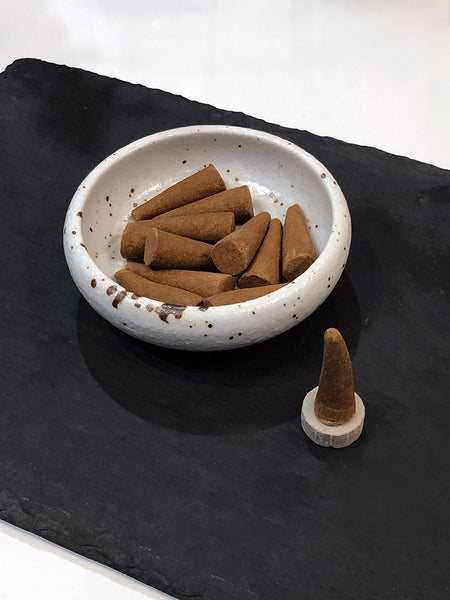 SS - Dragon Blood Incense Cones